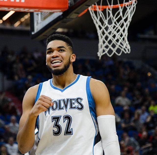 她赢得了区 她赢得了区